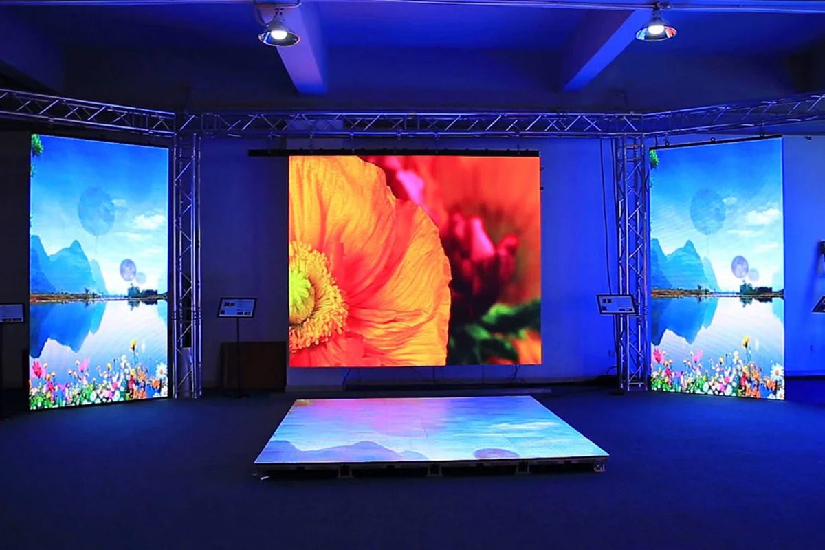 High-resolution LED display