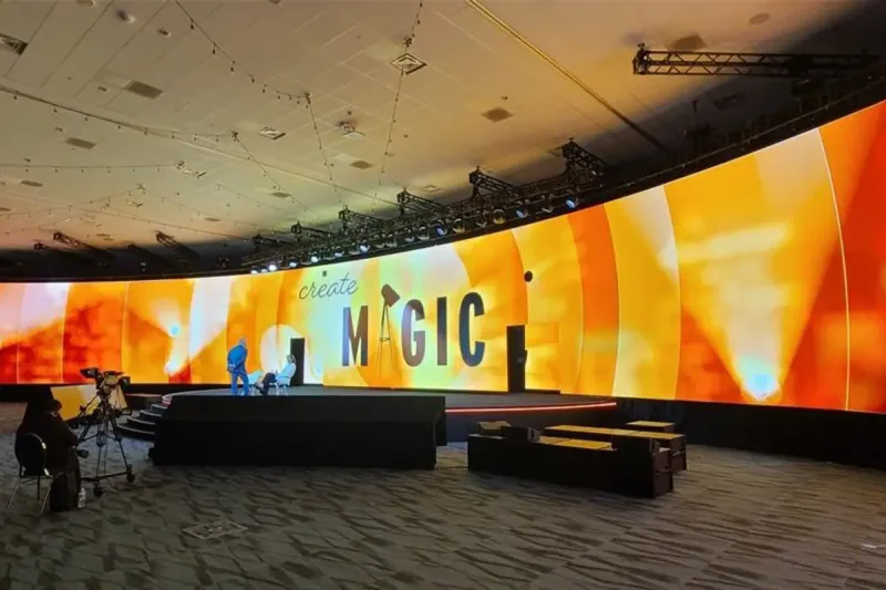 Giant Screen In Virtual Production