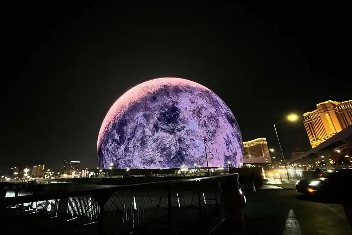 The Biggest LED Screen In The World