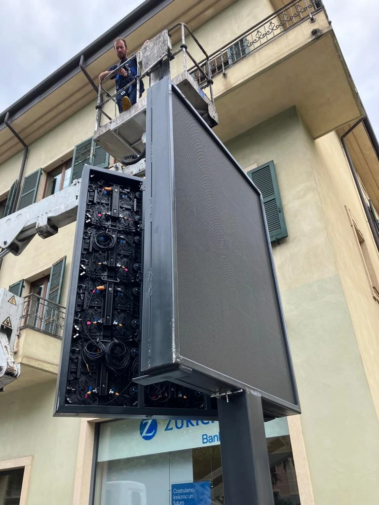 Outdoor LED board rear service access in Italy - LED Screen Board - LED Screen Board Rear service access for module and power supply replacement on an outdoor LED board